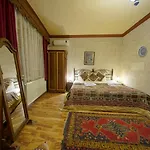 Hotel Arch Palace