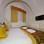 Hotel Arch Palace