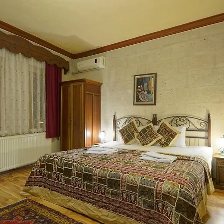 Hotell Arch Palace 3*
