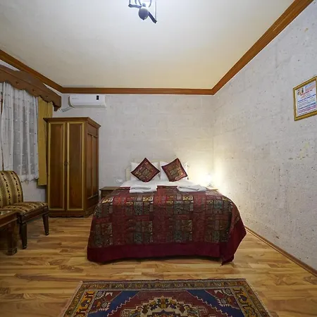 Arch Palace Hotell