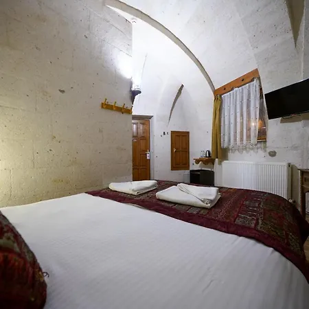 Arch 2* Goreme