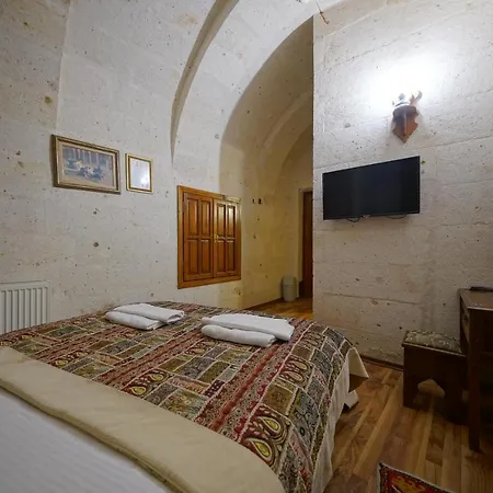 Arch 2* Goreme