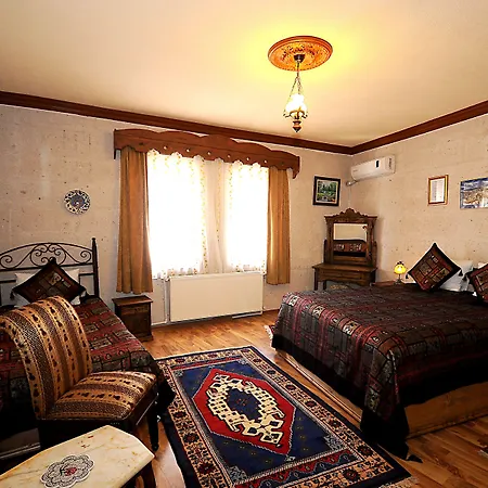 Готель Arch Palace 3*